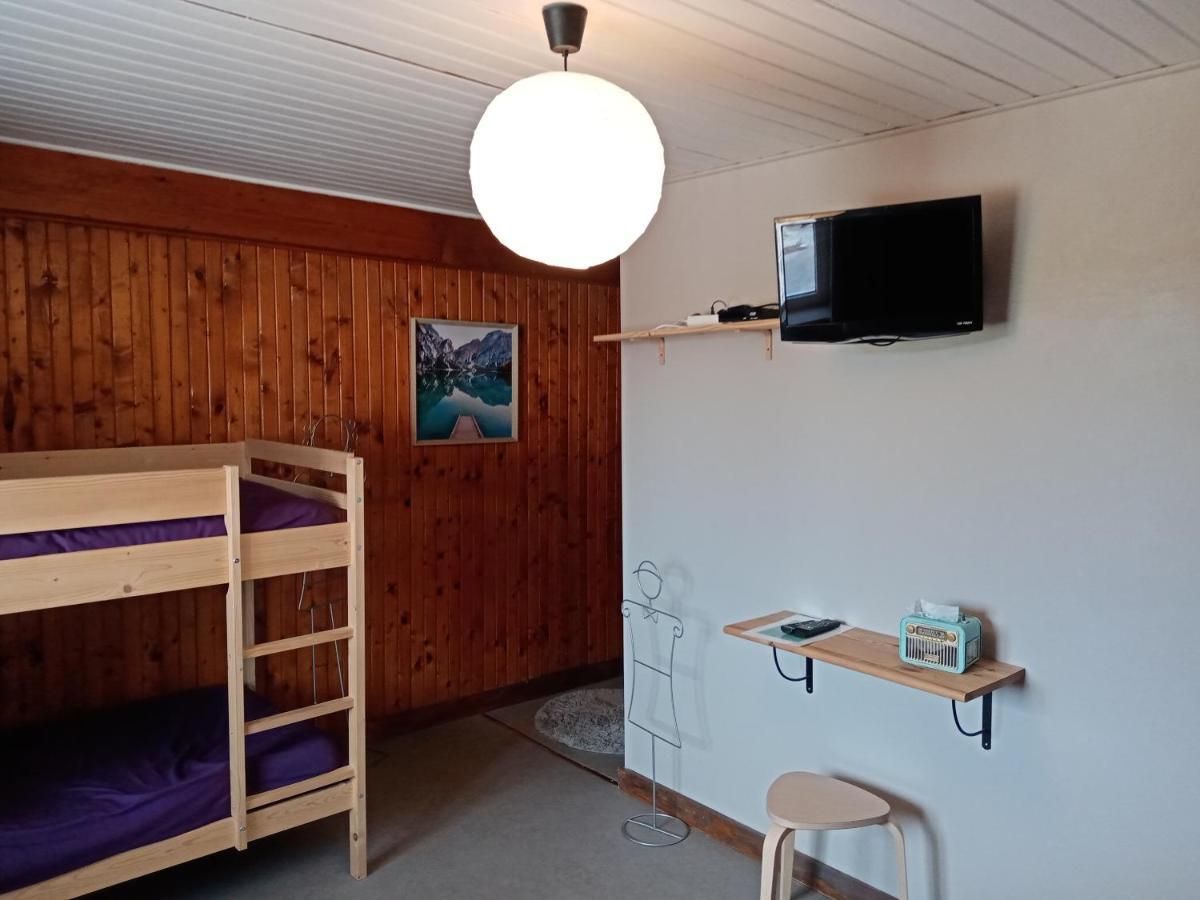 Les P'Tites Pistes Bed & Breakfast Chaux-des-Pres Exterior photo